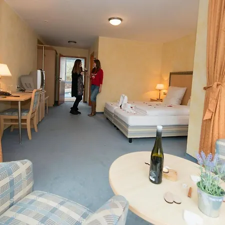 Rosenthaler Hof * Kerzenheim