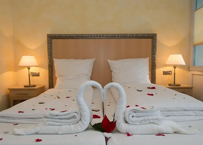 ホテル Rosenthaler Hof Kerzenheim